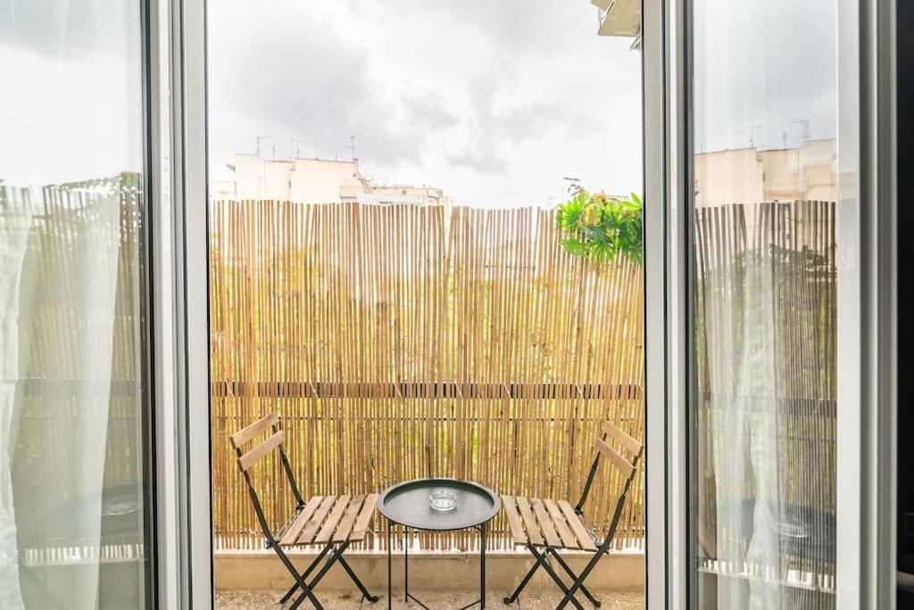 Chic Apt Near Acropolis - Avdi Square เอเธนส์ ภายนอก รูปภาพ